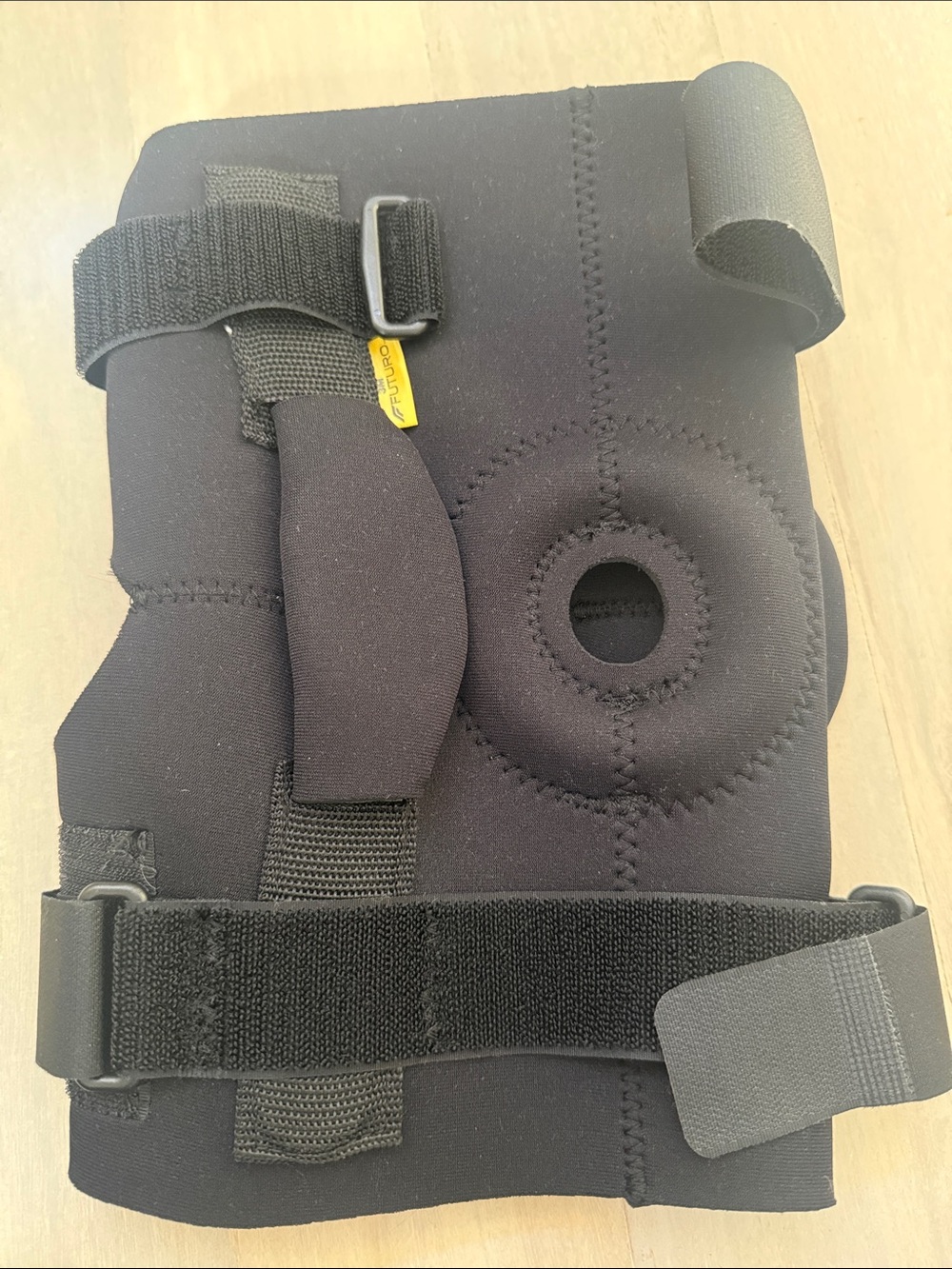 FUTURO Adjustable Knee Support Brace